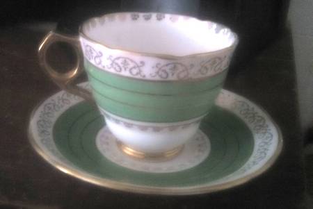 7585 Footed Cup & Saucer Set
