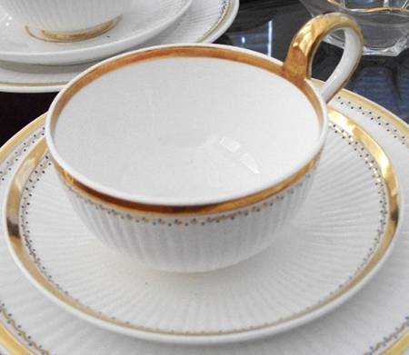 RCD177 Footed Cup & Saucer Set