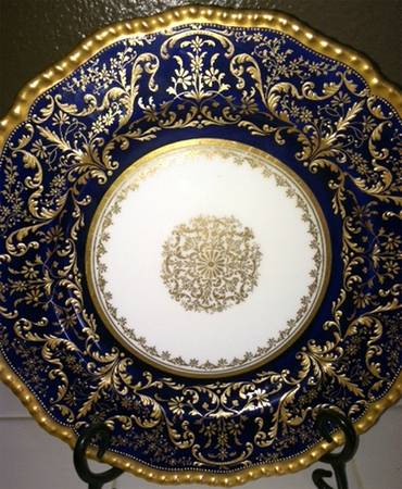 Hb3692 by Royal Doulton