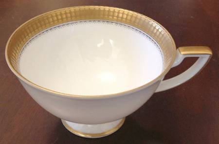ROT321 Footed Cup