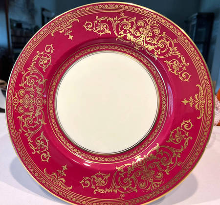 V8662 Dinner Plate
