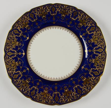 E8451 by Royal Doulton
