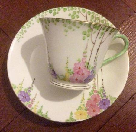 9481 Footed Cup & Saucer Set