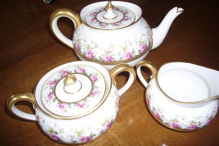 N6558 Sugar Bowl & Lid