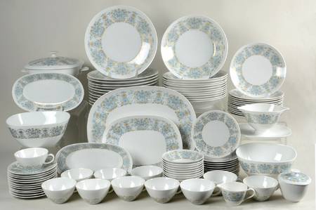 R1979 95 Piece Estate Set