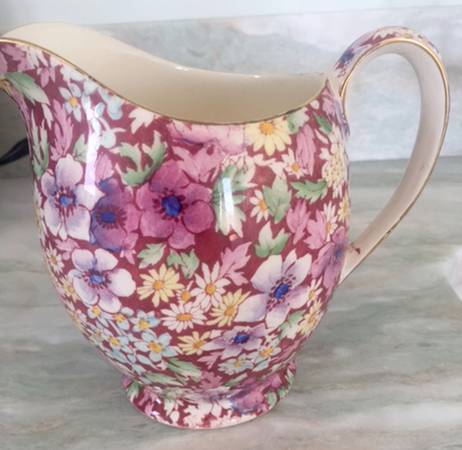 Anemone Burgundy Albans Creamer