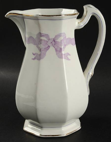 Ribbon 40 Oz Pitcher