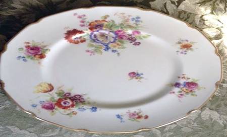 RD305 by Royal Doulton