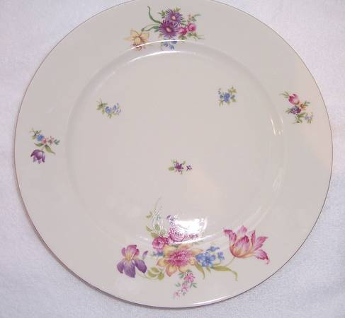 R2972 Dinner Plate