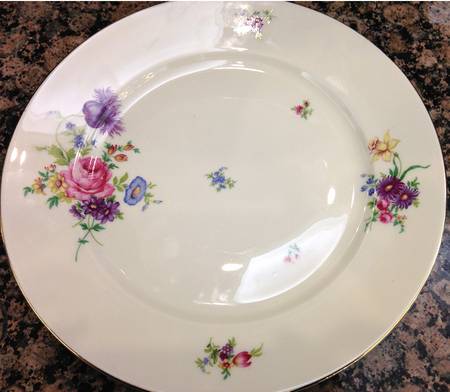 R2972 Dinner Plate