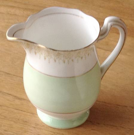 9888 Creamer