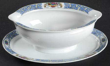 ROB474 Gravy Boat with Attached Underplate