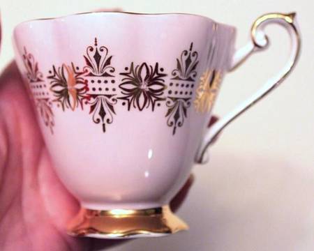 2293 Footed Cup