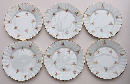 Scattered Rose Dinner Plate