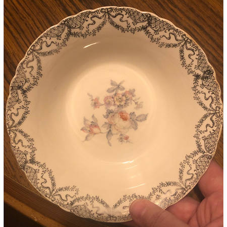 Mary Ellen Fruit/Dessert (Sauce) Bowl