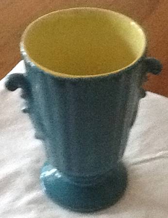 Art Pottery 7" Vase