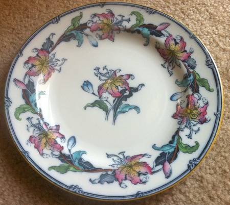 L4192 Dinner Plate