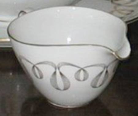 ROB479 Creamer