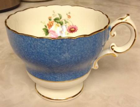 T4389 Blue Footed Cup