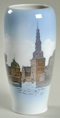 Royal Copenhagen Vase Frederiksborg Castle Vase - No Box