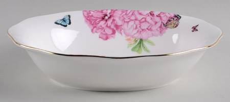 Friendship 9" Oval Vegetable Bowl