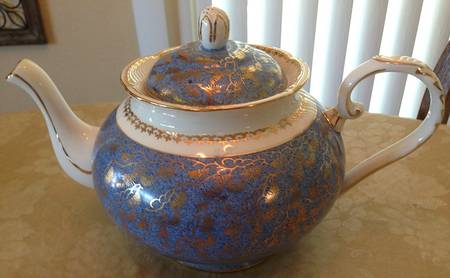 RGR146 Teapot & Lid