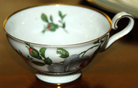 ROT166 Footed Cup