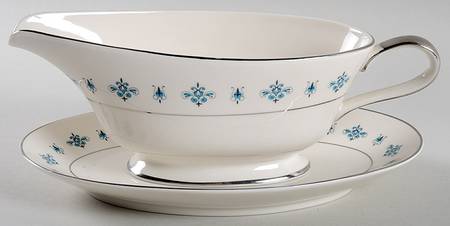 Allure Gravy Boat & Underplate