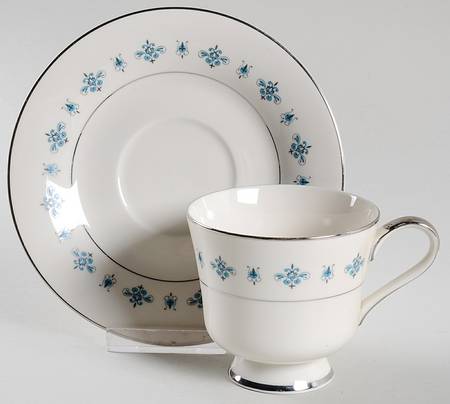 Allure Footed Cup & Saucer Set