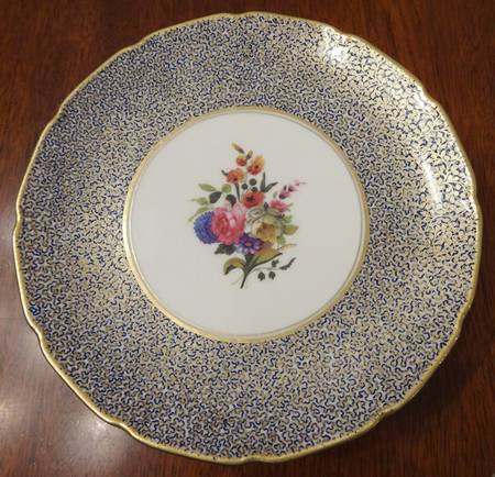 E8869 Footed Cake Plate