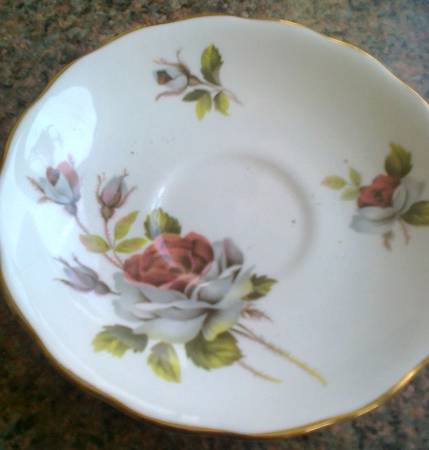 8220 Saucer