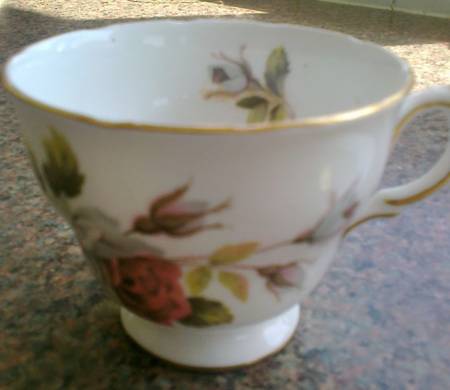 8220 Footed Cup