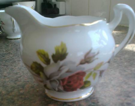 8220 Creamer