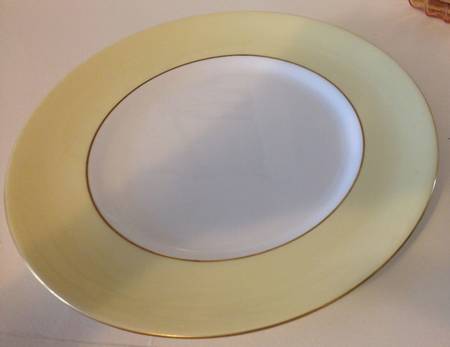 RD372 by Royal Doulton