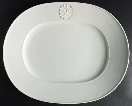 Arcadia (Gold Accent) 15" Oval Serving Platter