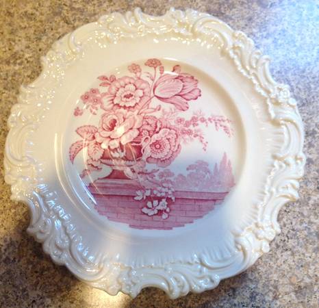 D5912 by Royal Doulton