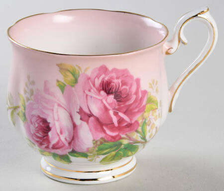 ROA288 Footed Cup