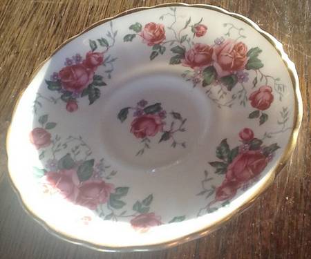 4211A Saucer