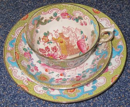 1304 Flat Cup & Saucer Set