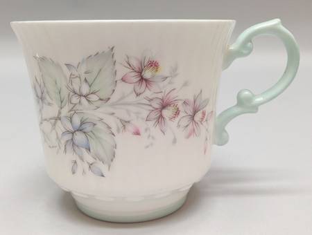 RIA103 Footed Cup