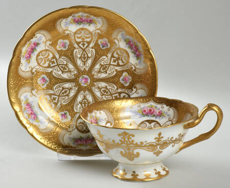 N827 Footed Cup & Saucer Set