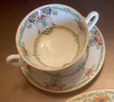 V231 Flat Bouillon Cup & Saucer
