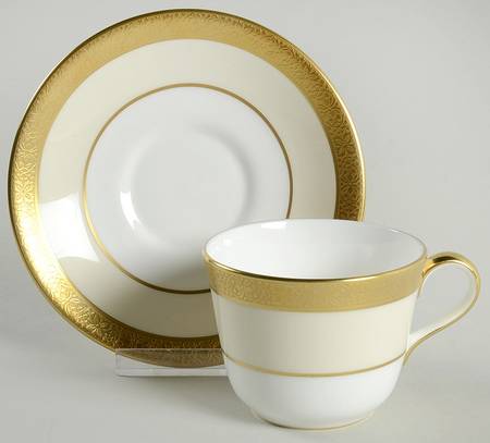 Windsor (Encrusted) Flat Cup & Saucer Set