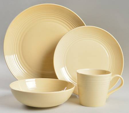 Maze Buttermilk 32 Piece Estate Set