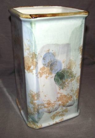 Plum Fruit Utensil Holder