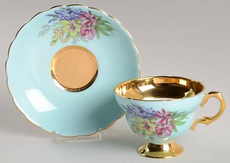 4894 Footed Cup & Saucer Set