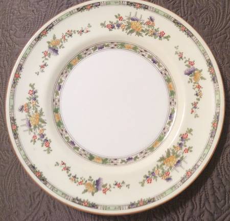 H2556 by Royal Doulton