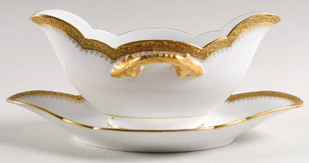 RDN237 Gravy Boat with Attached Underplate