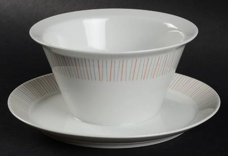 Steglitz Gravy Boat with Attached Underplate