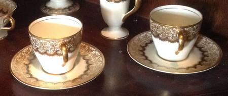 W194 Flat Cup & Saucer Set
